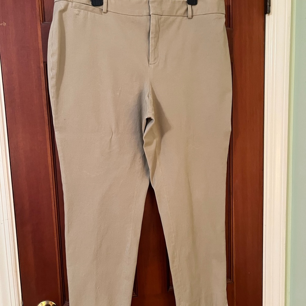 Beige ankle pants.